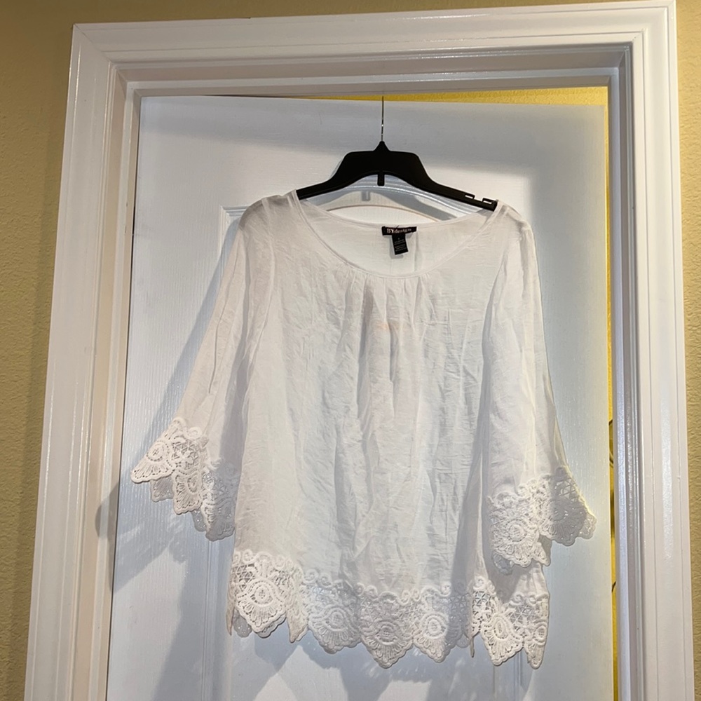 Size small white blouse